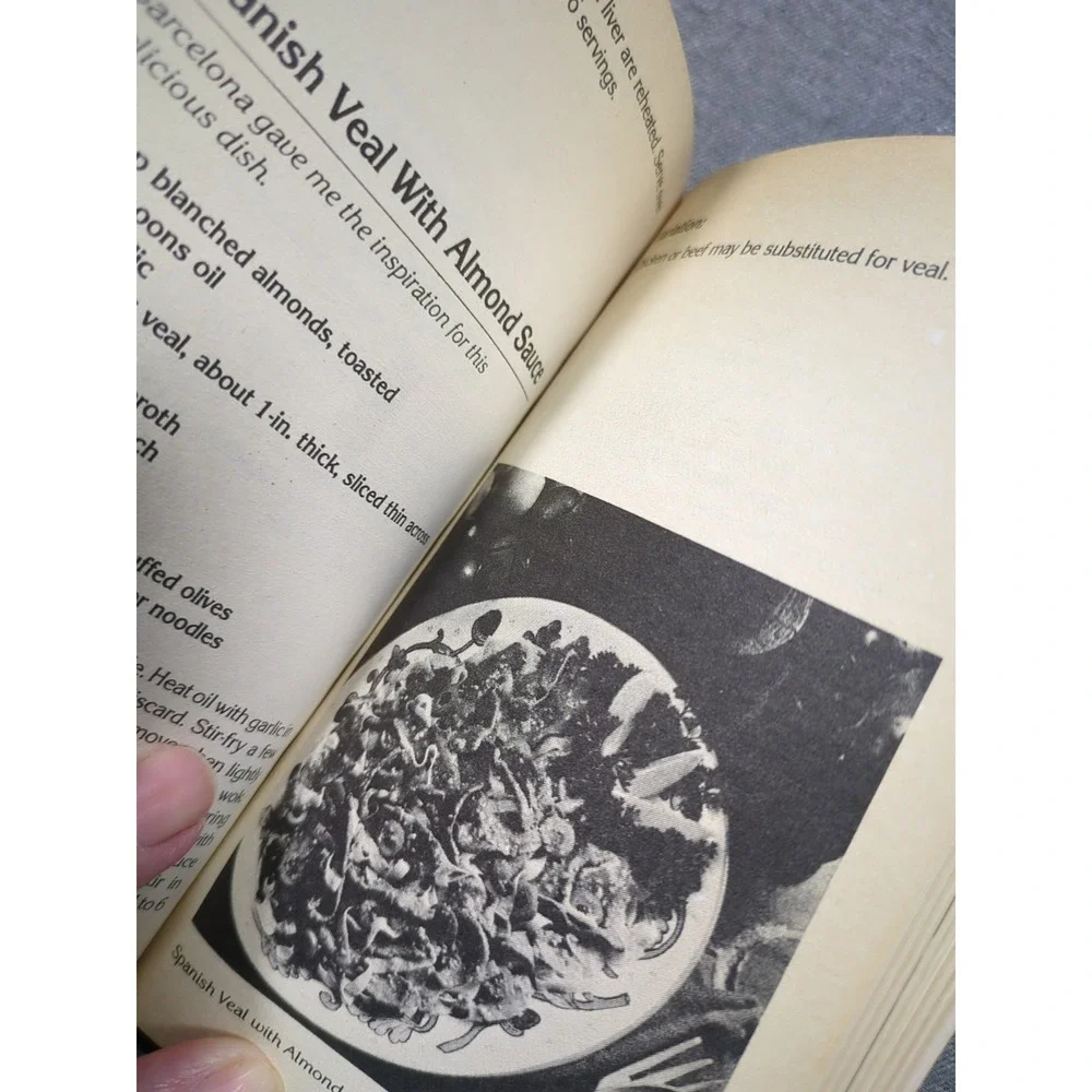 1981‎ Ceil Dyer's Wok Cookery VTG Cookbook Dell Paperback